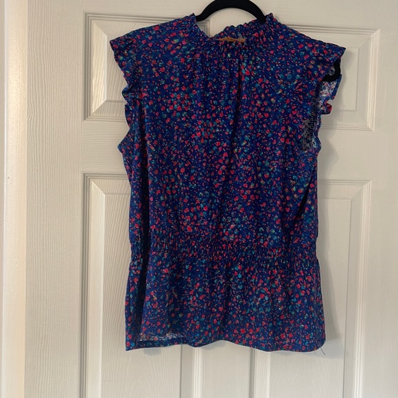 Bellini peplum mock neck with flutter sleeve, size L - Picture 1 of 3
